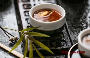 夏季祛暑茶 首选绿茶和红茶 [夏季养生]